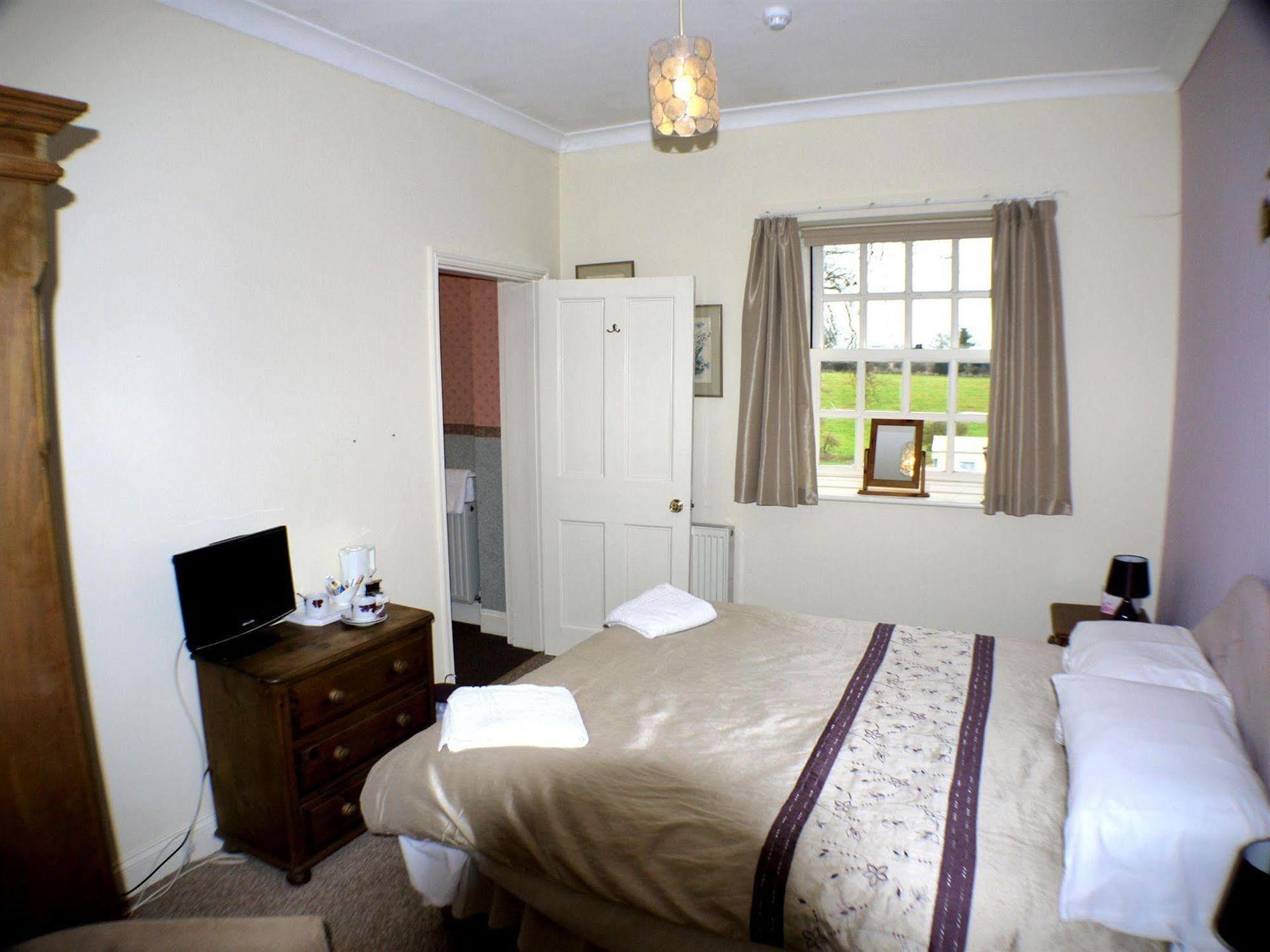 רוקסהאם The Salhouse Lodge Hotel מראה חיצוני תמונה